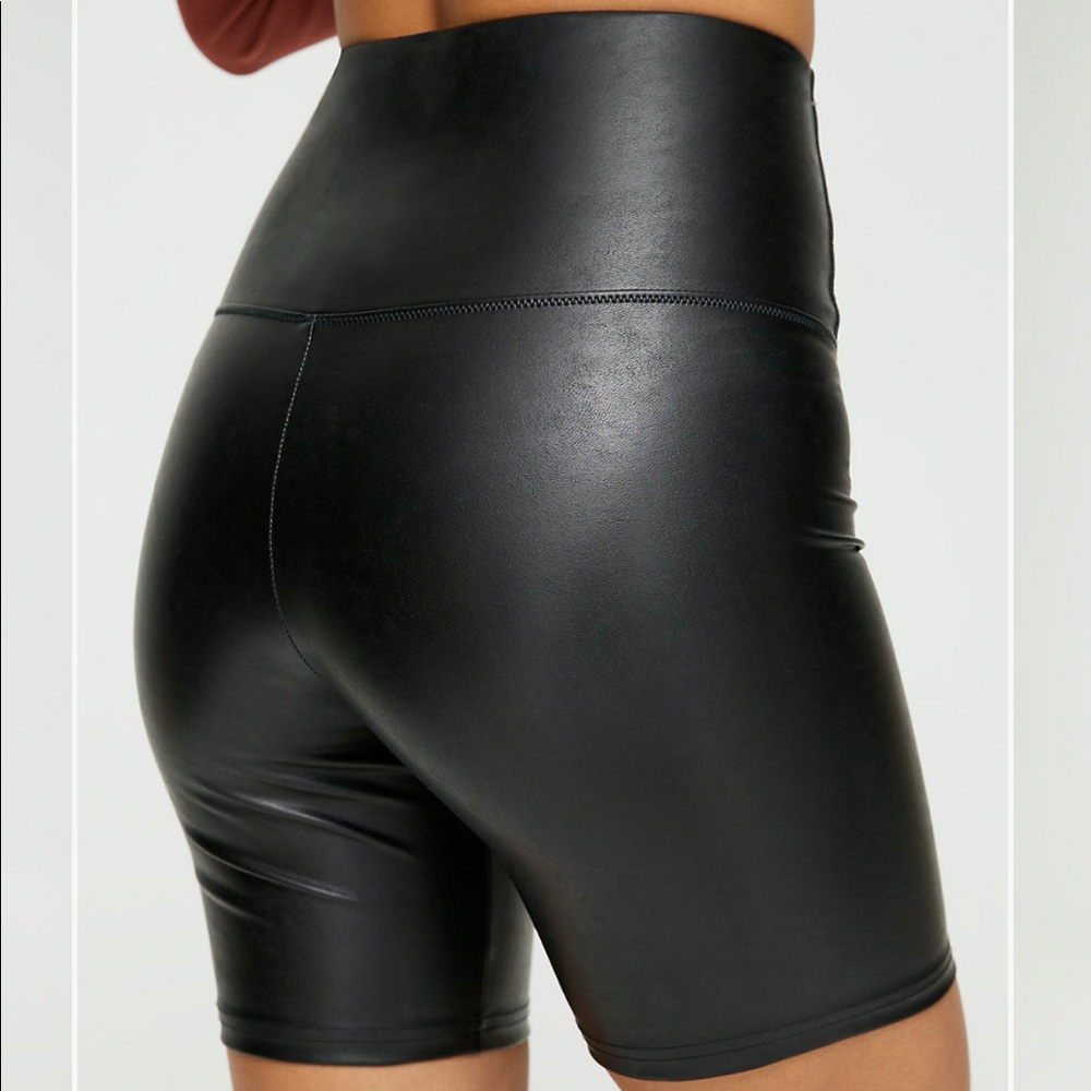 Wilfred free Daria Biker Short Vegan Leather
